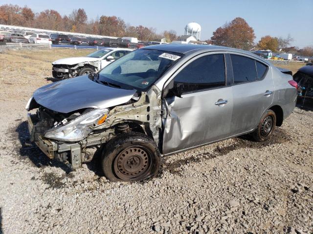  NISSAN VERSA 2012 Сірий