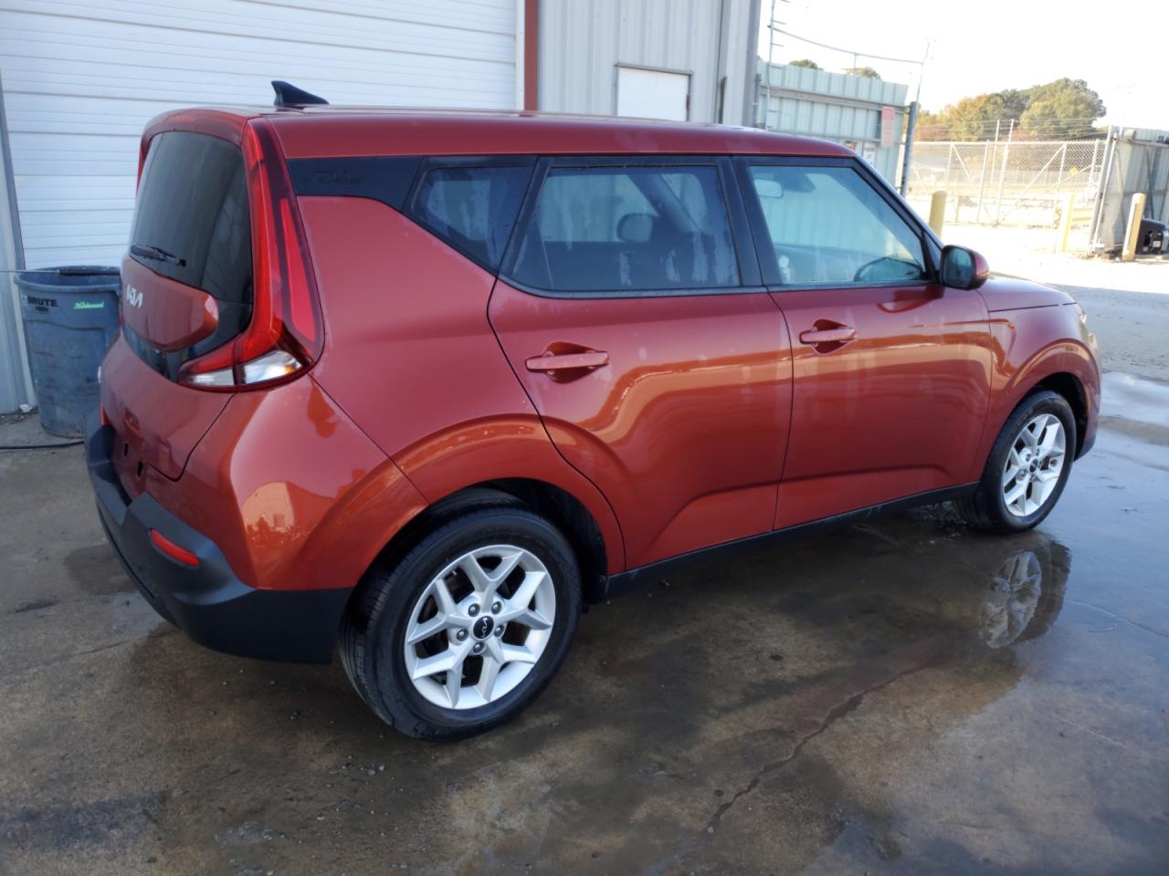2022 Kia Soul - Image 3