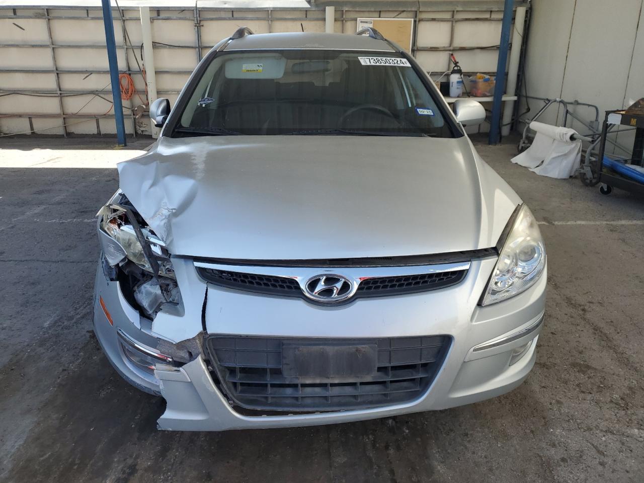 2010 Hyundai Elantra - Image 5
