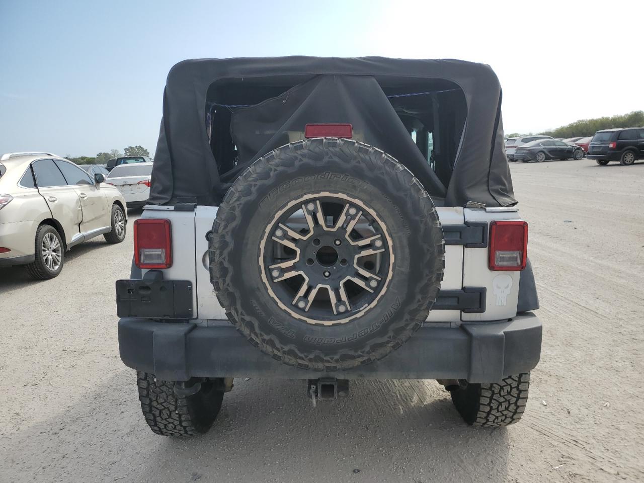 2010 Jeep Wrangler - Image 6