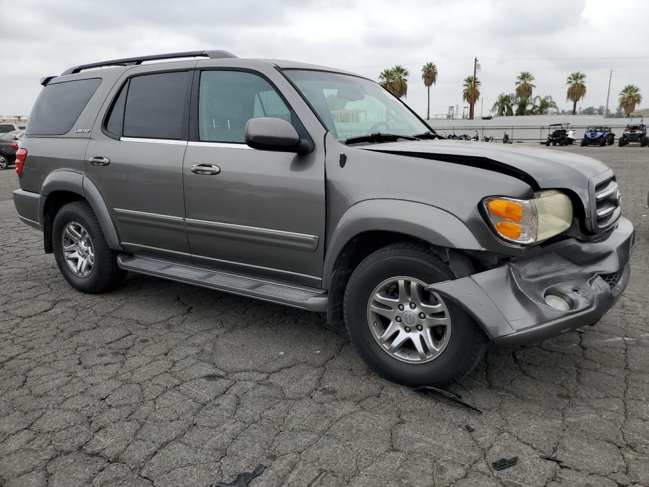 2004 Toyota Sequoia - Image 4