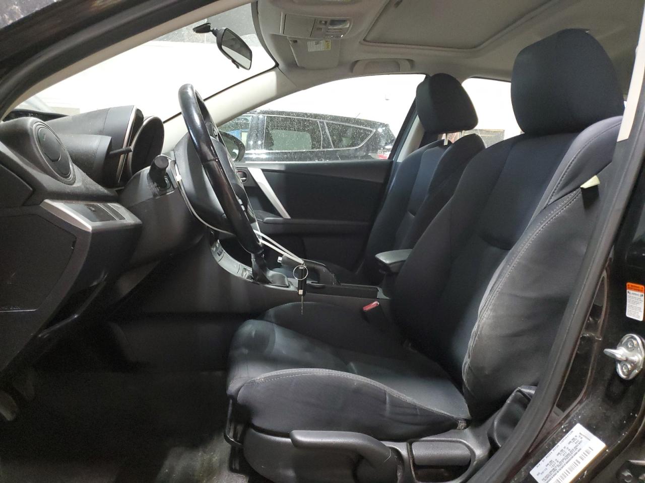 2011 Mazda 3 S VIN: JM1BL1K65B1372776 Lot: 73537104