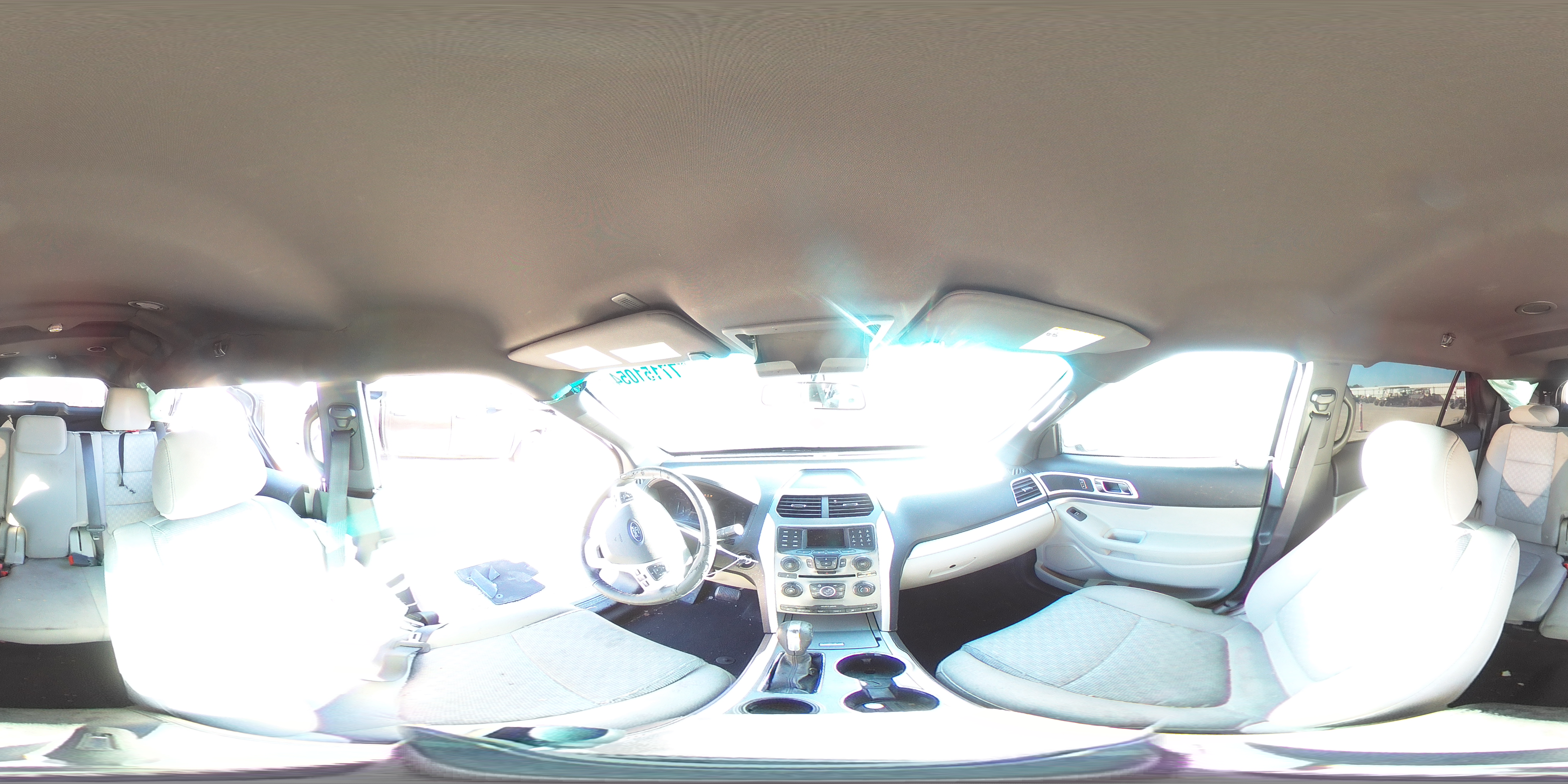 2015 Ford Explorer - Image 13