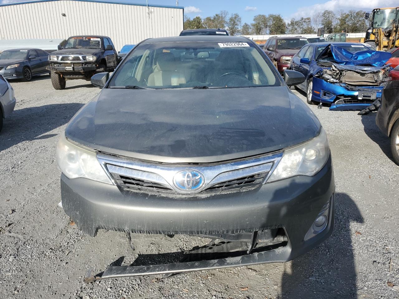 2014 Toyota Camry - Image 5