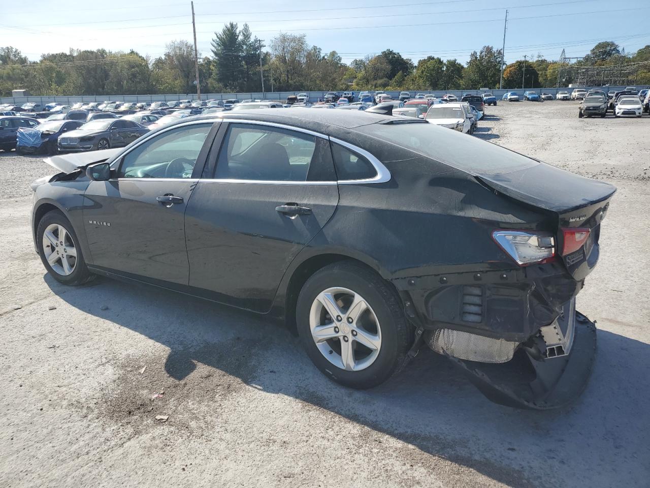 2020 Chevrolet Malibu - Image 2