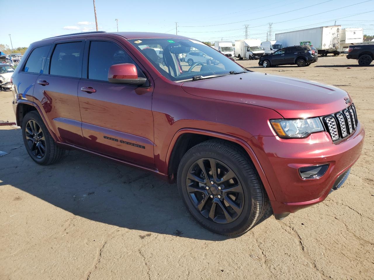 1C4RJEAG1KC530962 2019 Jeep Grand Cherokee Laredo