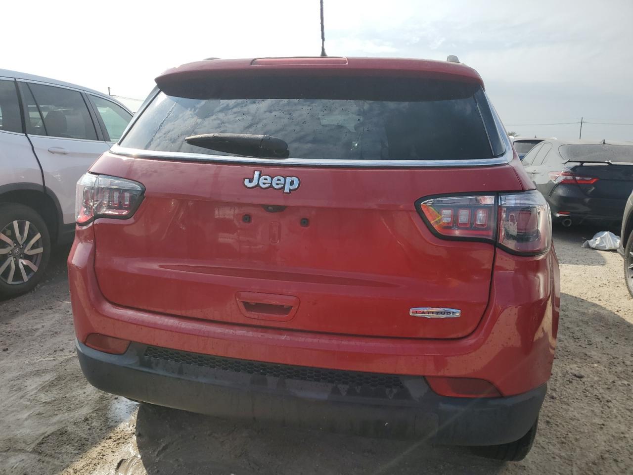 2018 Jeep Compass Latitude VIN: 3C4NJCBB9JT487710 Lot: 76134544