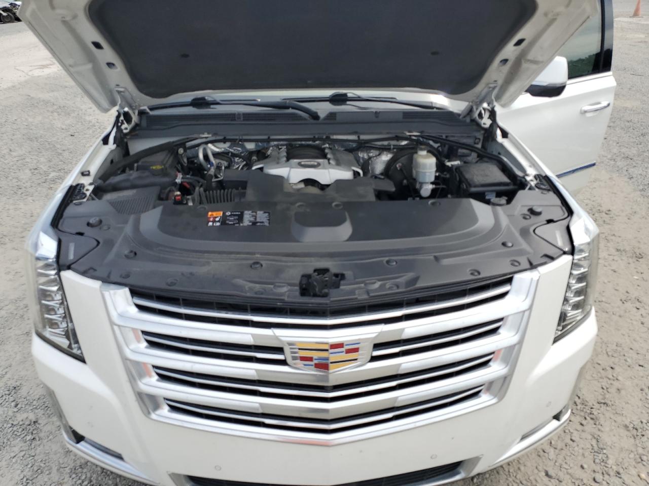 1GYS3KKJ5GR150428 2016 Cadillac Escalade Esv Platinum