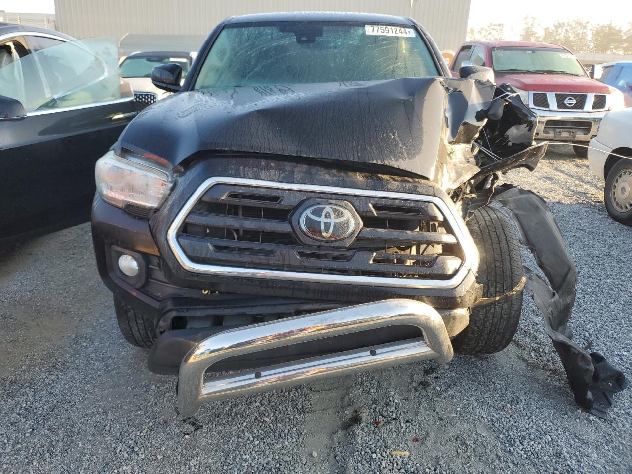 2018 Toyota Tacoma - Image 5