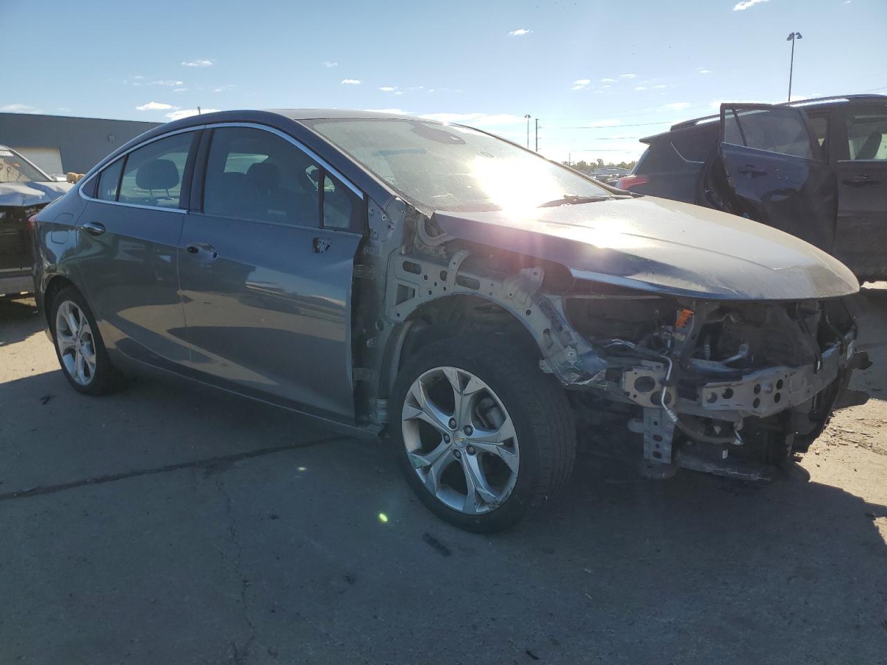 2018 Chevrolet Cruze - Image 4