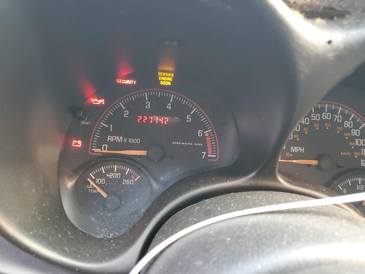 2005 Pontiac Grand AM - Image 9