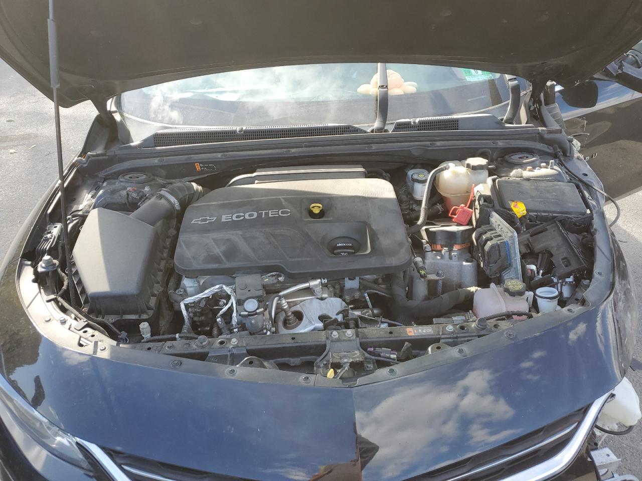 2017 Chevrolet Malibu - Image 12