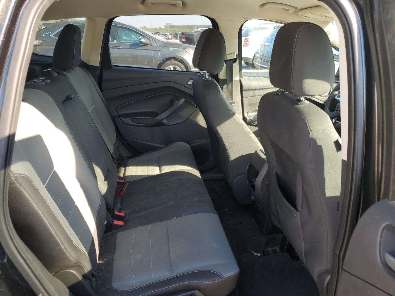 2015 Ford Escape - Image 12