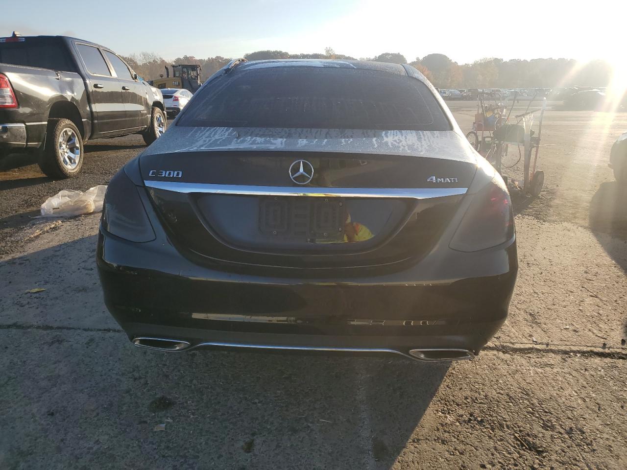 2015 Mercedes-Benz C 300 4Matic VIN: 55SWF4KB8FU073169 Lot: 76124884