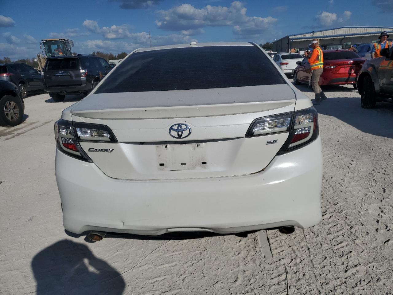 2014 Toyota Camry Se VIN: 4T1BK1FK5EU026624 Lot: 77615674