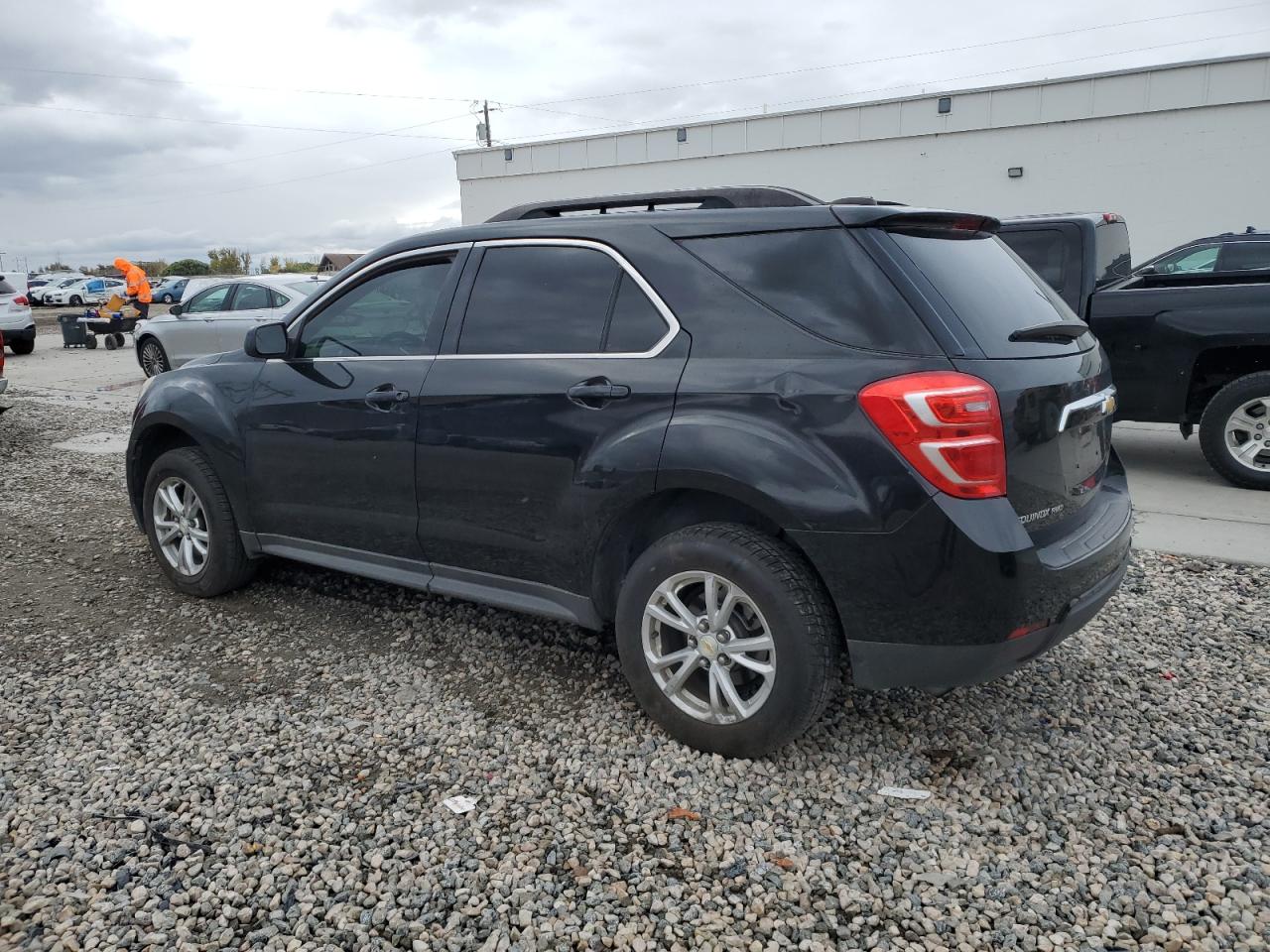 2017 Chevrolet Equinox - Image 2