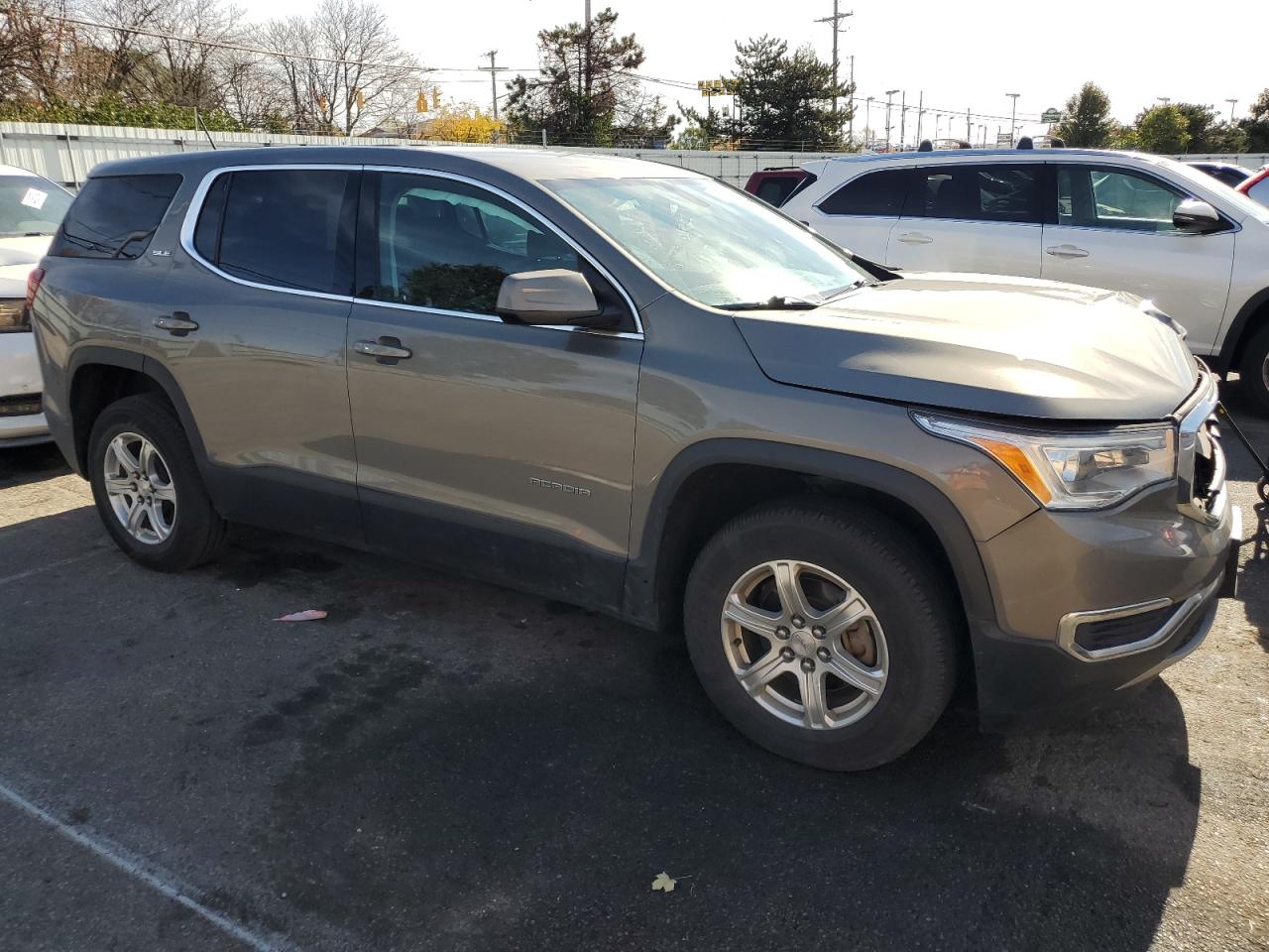 2019 GMC Acadia - Image 4