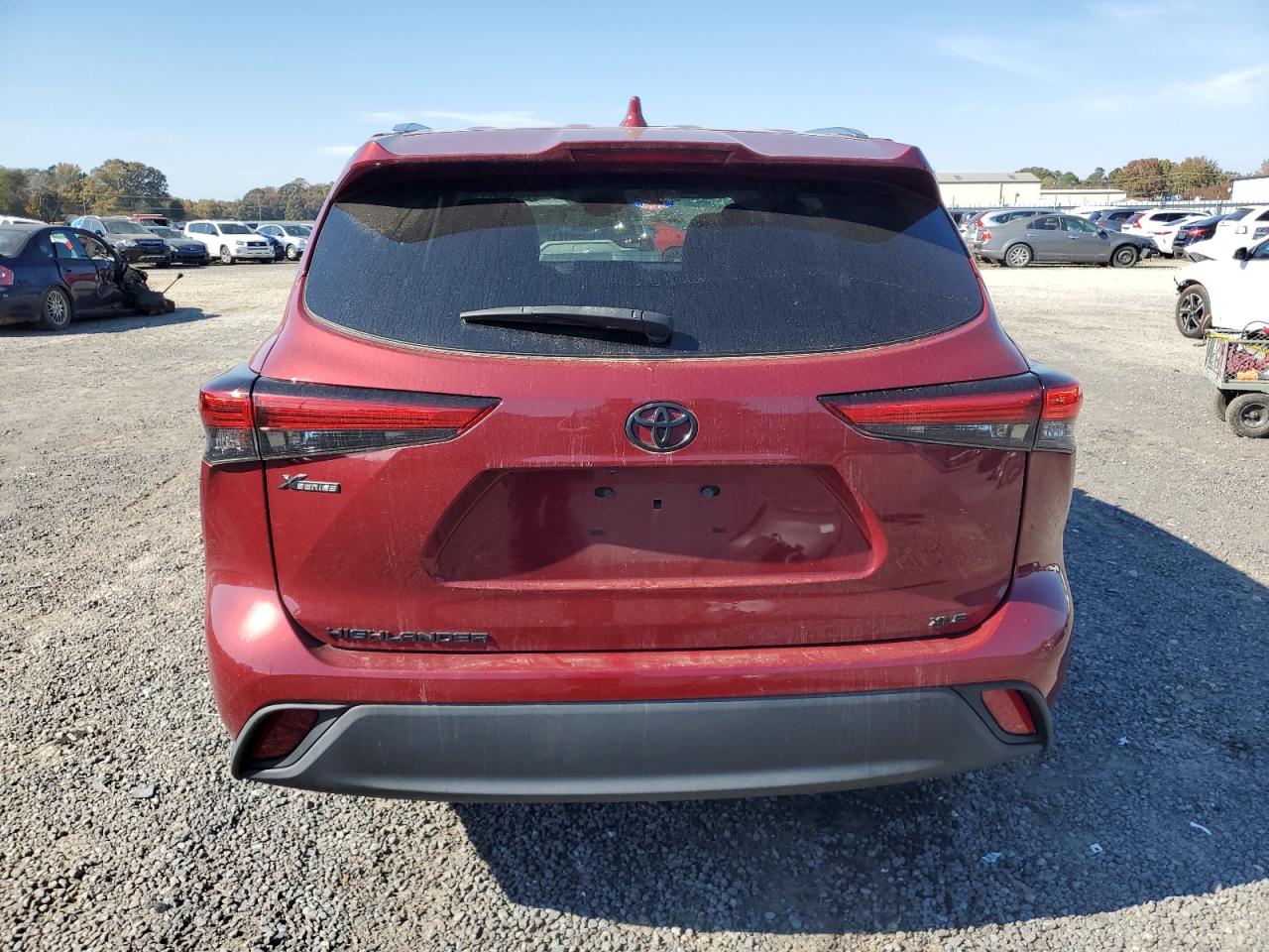 5TDGZRAHXMS532114 2021 Toyota Highlander Xle