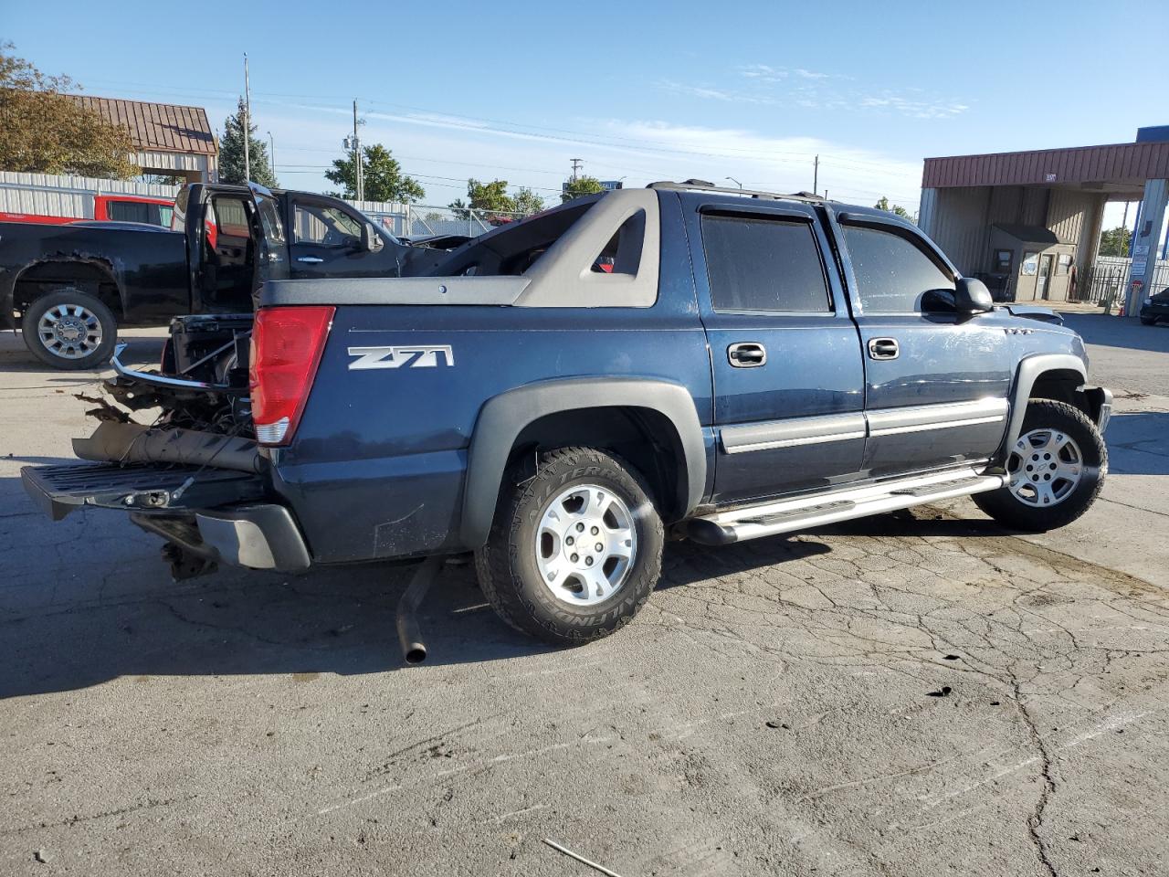 2004 Chevrolet Avalanche K1500 VIN: 3GNEK12T04G121813 Lot: 74913494