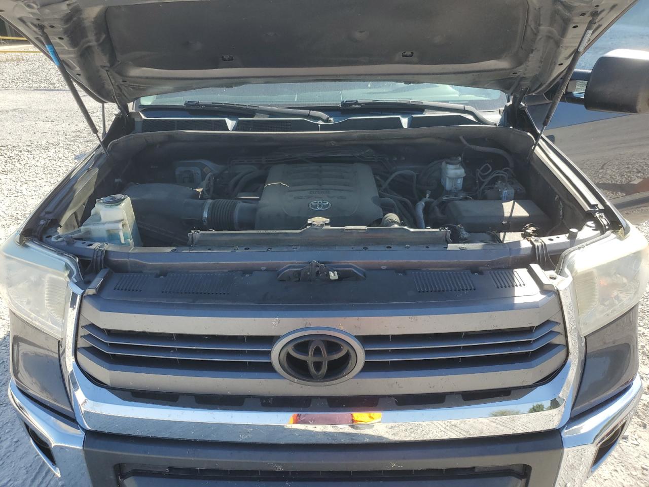 2015 Toyota Tundra - Image 11