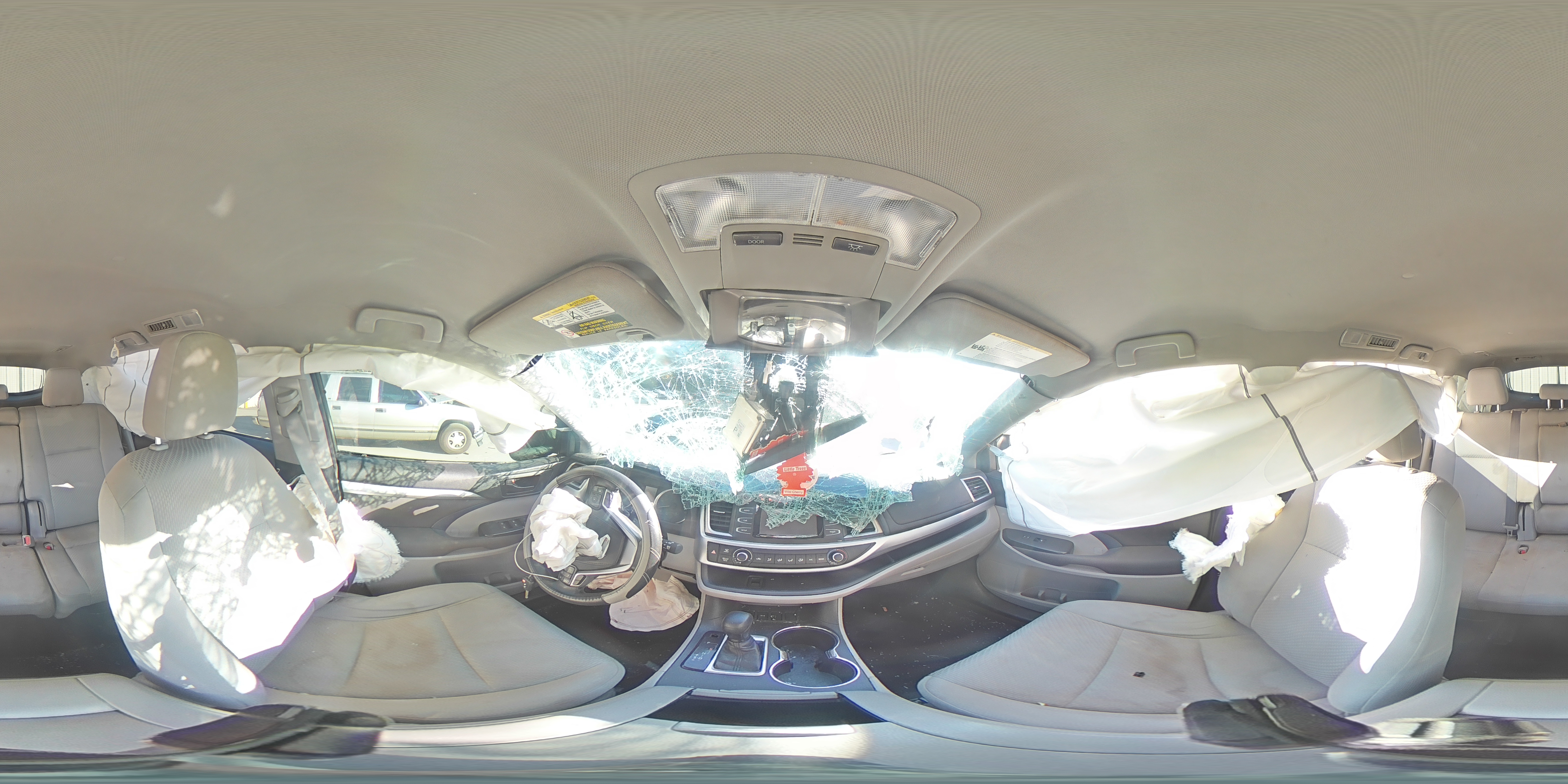 2017 Toyota Highlander - Image 13
