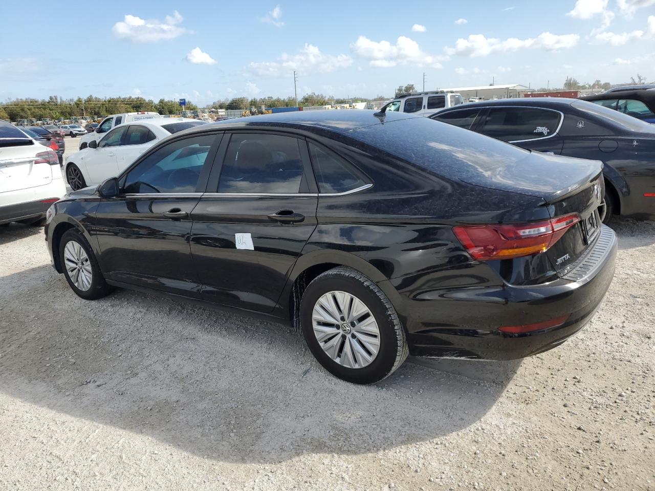 2019 Volkswagen Jetta - Image 2