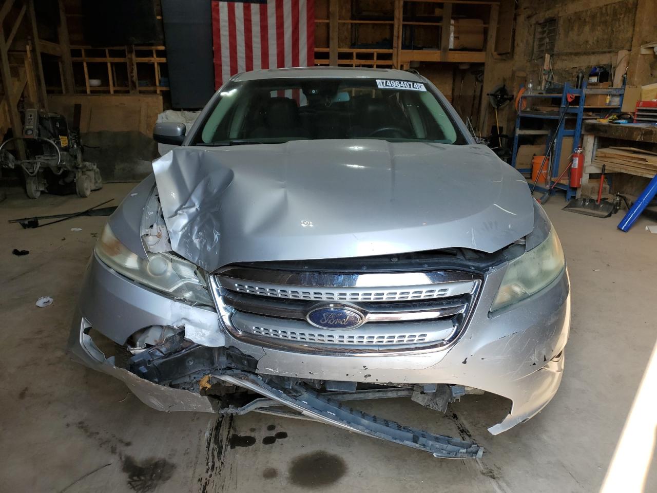 2010 Ford Taurus - Image 5