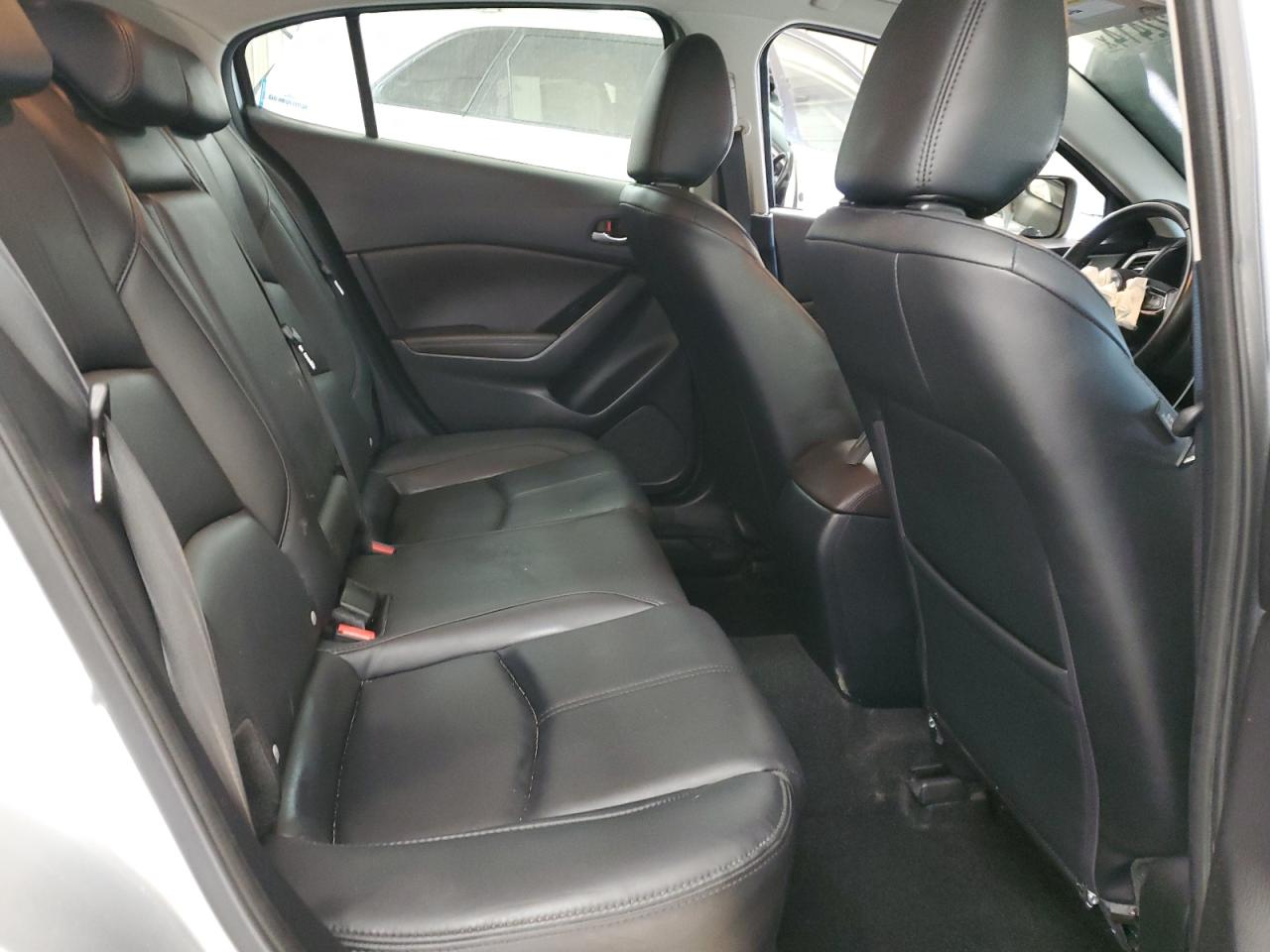 2018 Mazda 3 - Image 10