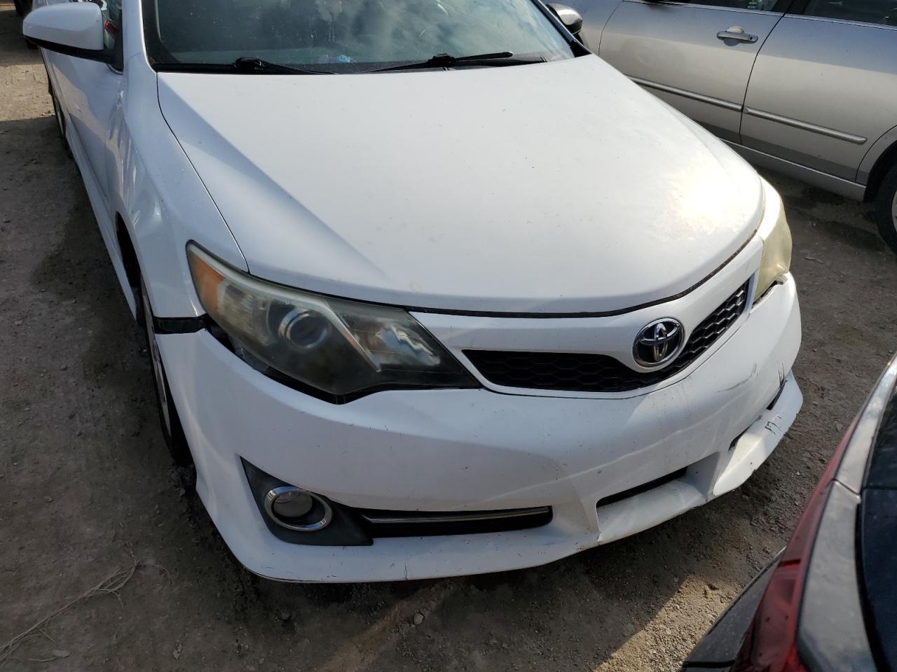 2012 Toyota Camry - Image 5