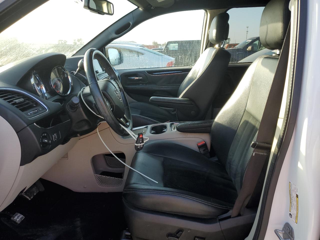 2017 Dodge Grand Caravan Sxt VIN: 2C4RDGCG1HR616871 Lot: 77428514