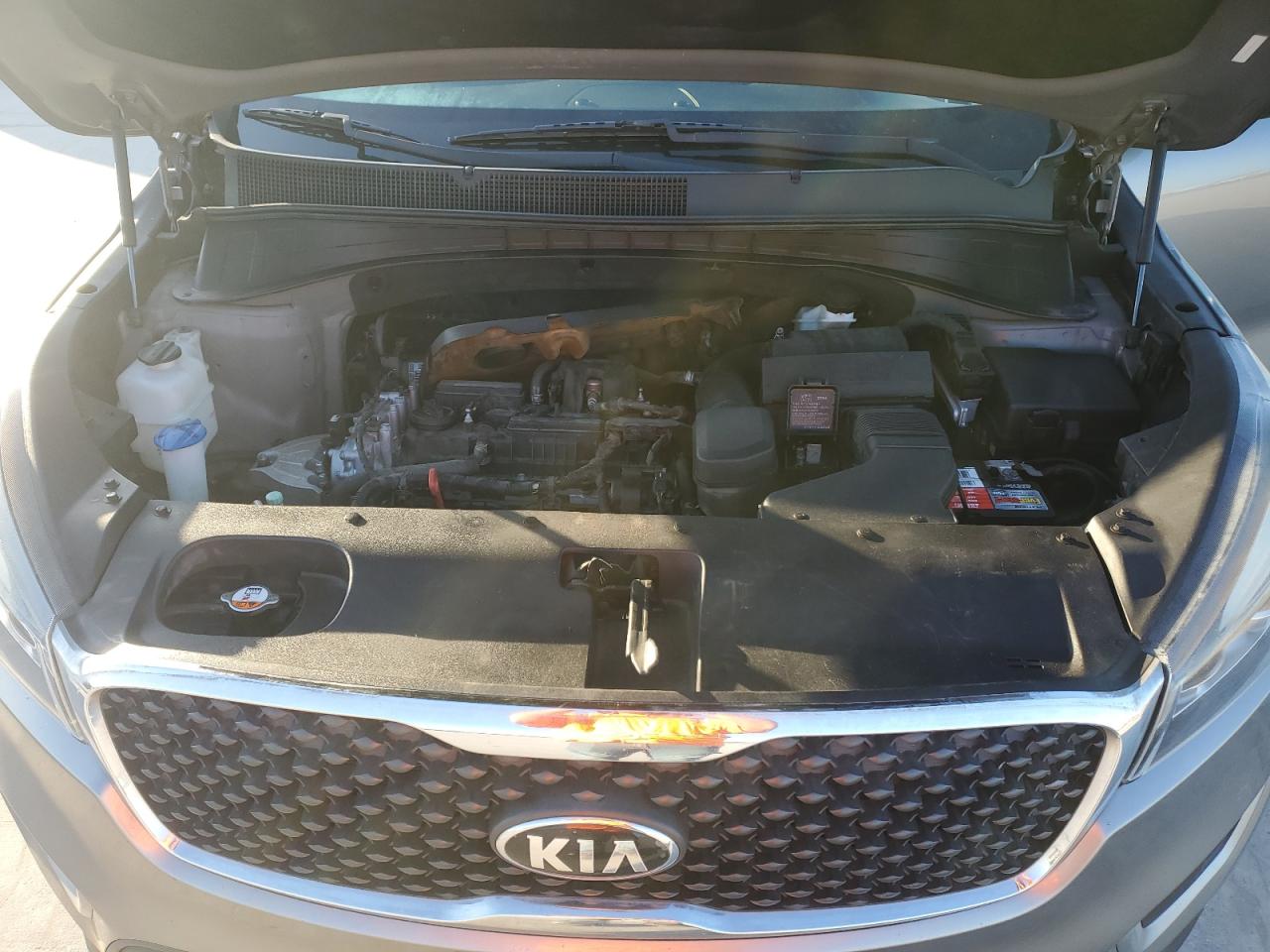 5XYPG4A3XHG212615 2017 Kia Sorento Lx