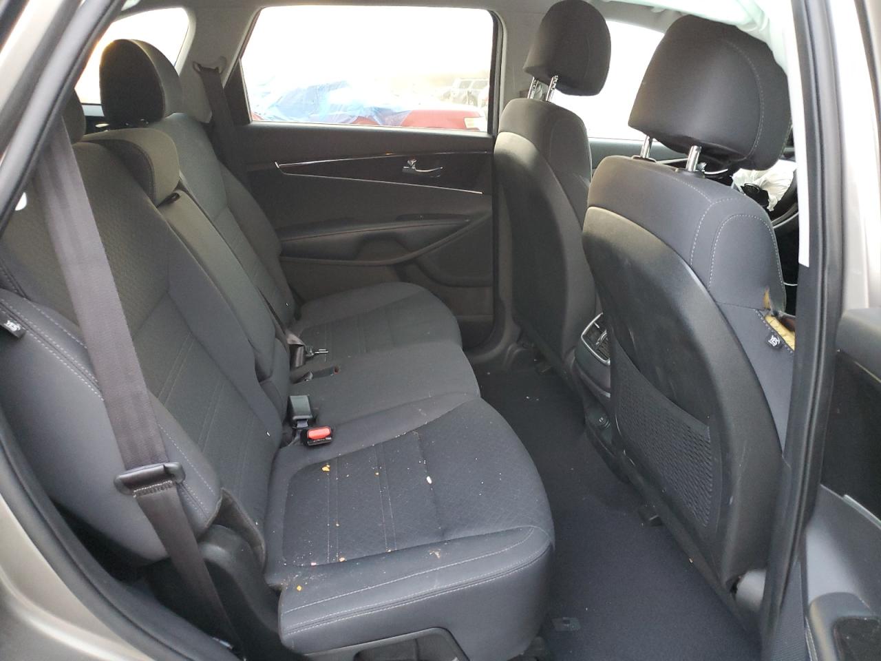 2017 Kia Sorento - Image 11