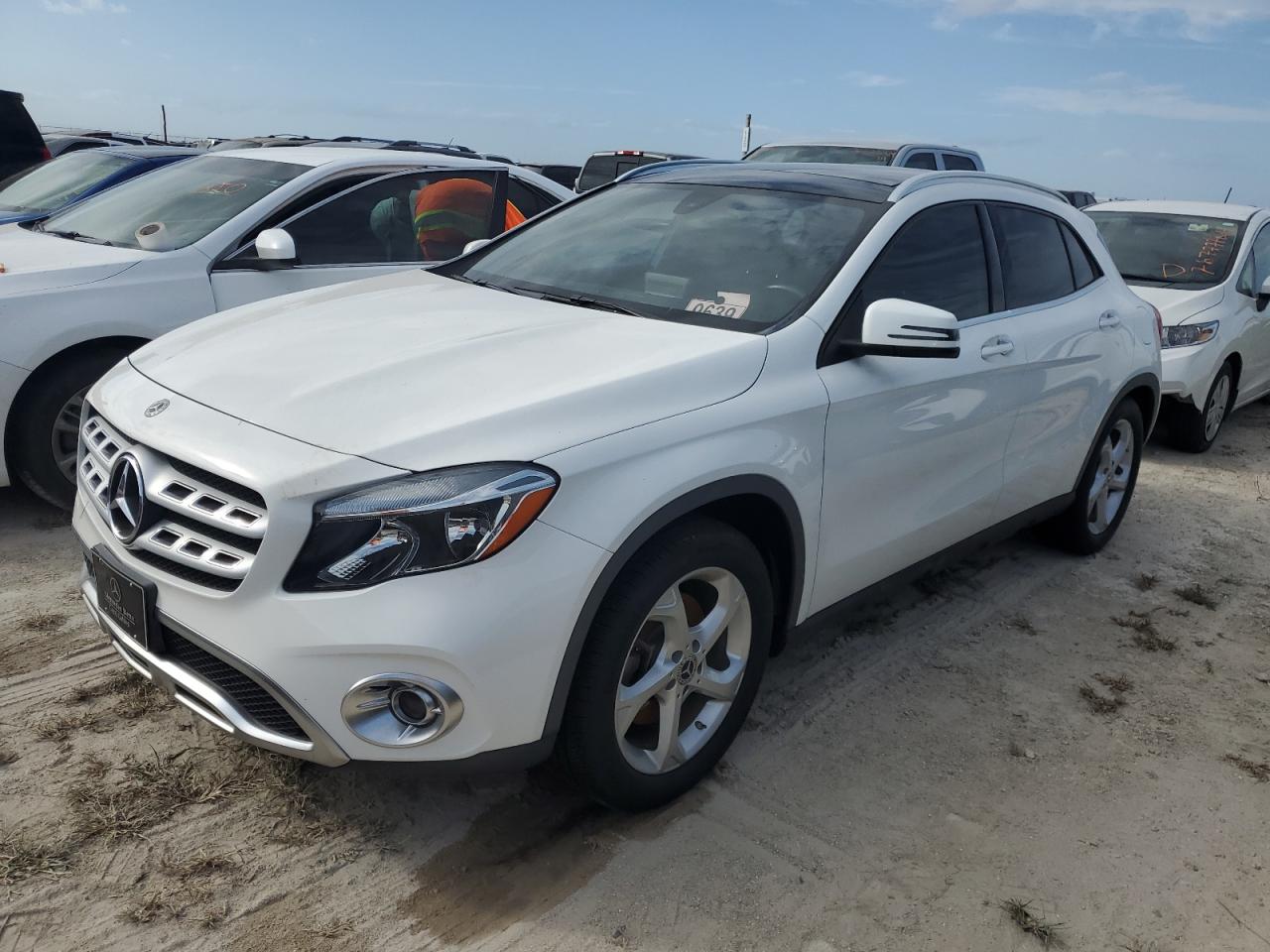2020 Mercedes-Benz GLA-klasse - Image 1