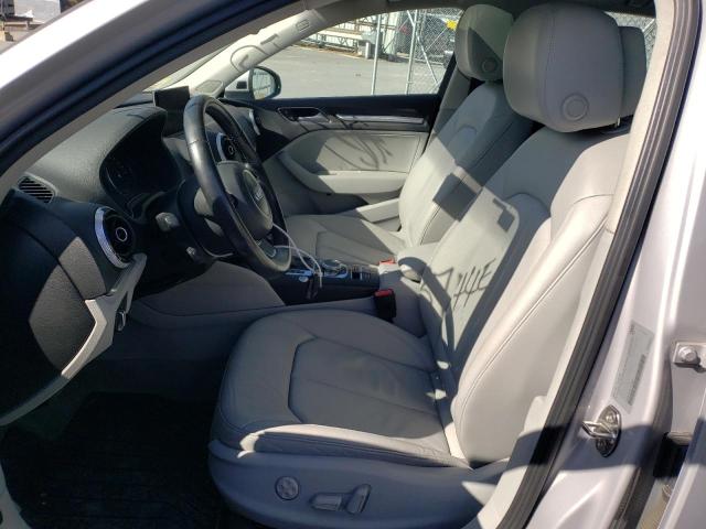 Sedans AUDI A3 2015 Srebrny