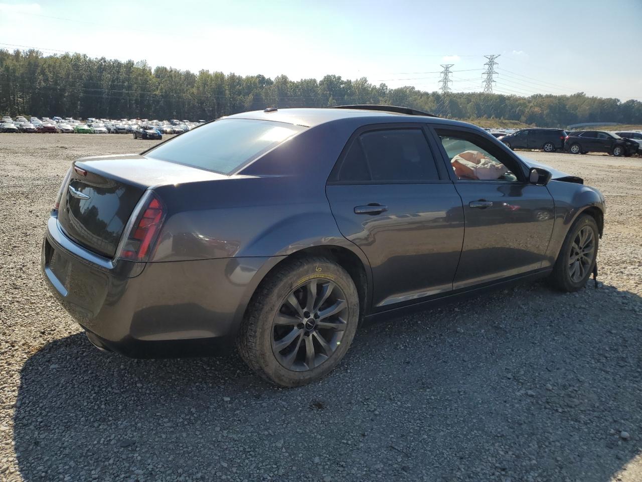 2014 Chrysler 300 - Image 3