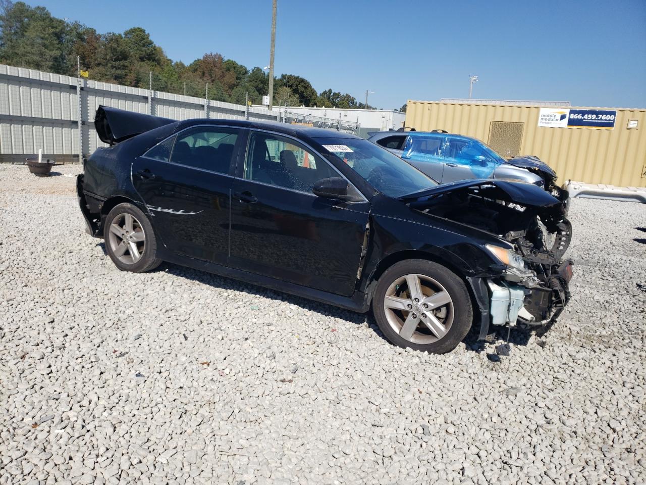 2014 Toyota Camry - Image 4