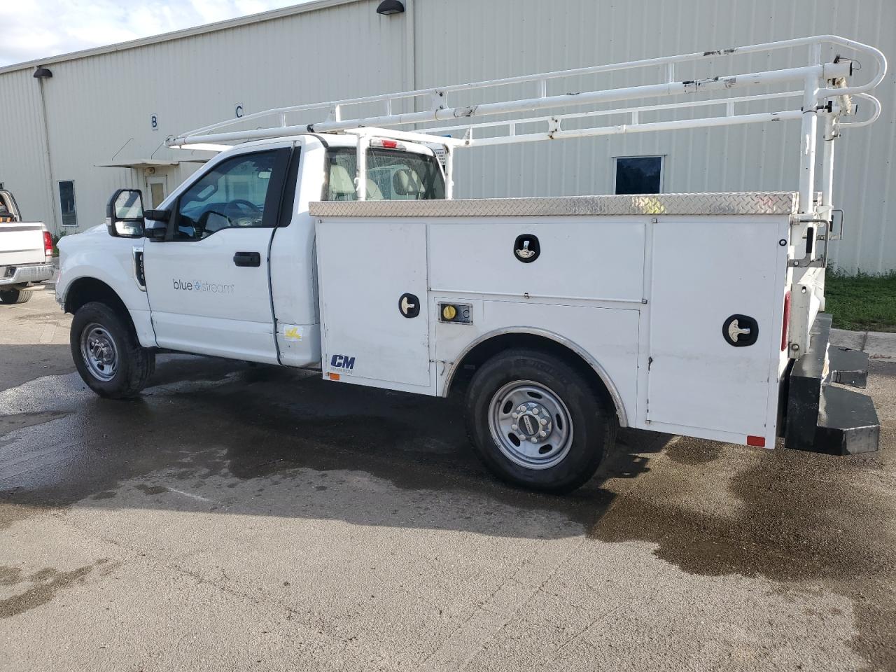 2022 Ford F250 - Image 2
