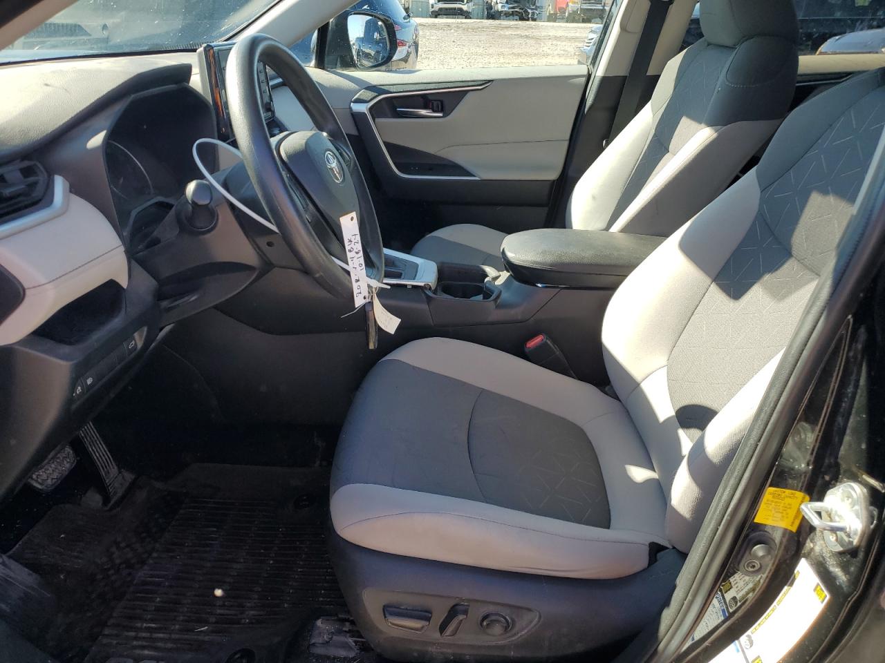 2020 Toyota RAV 4 - Image 7