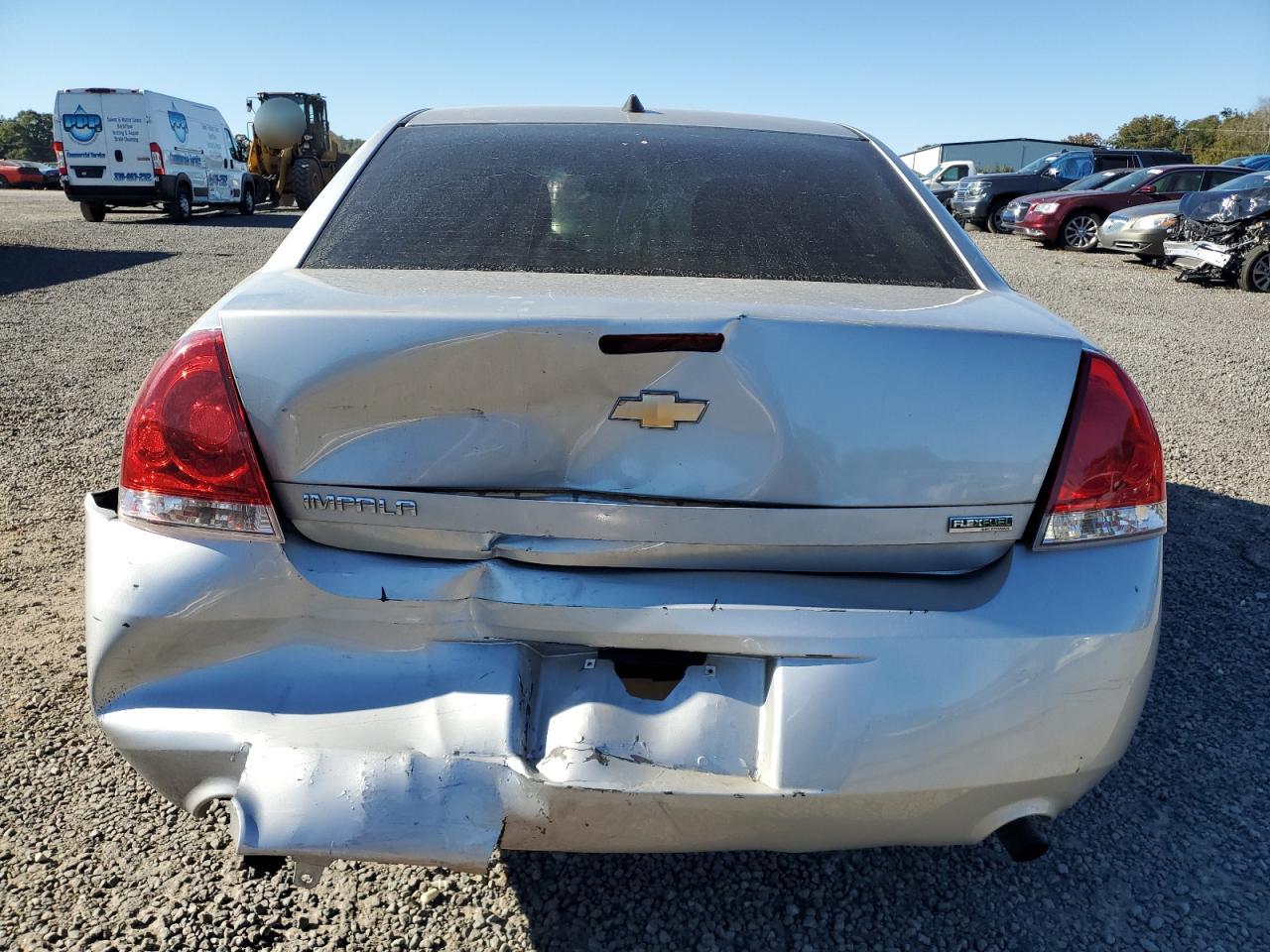 2012 Chevrolet Impala - Image 6