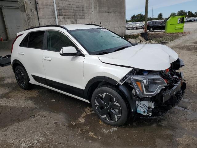 KNDCR3L1XR5123314 Kia Niro Wind  4