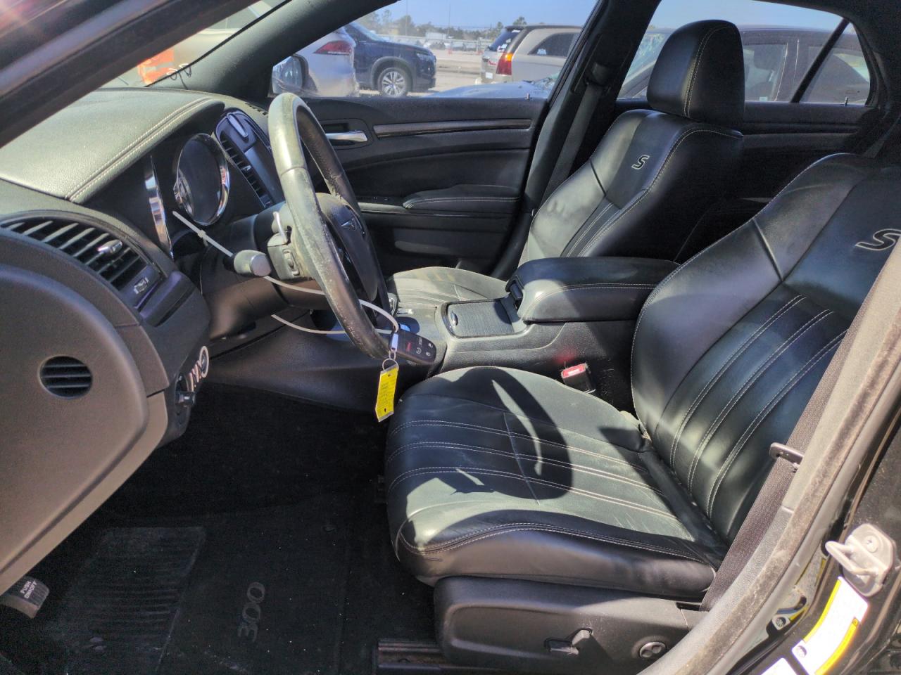 2014 Chrysler 300 - Image 7