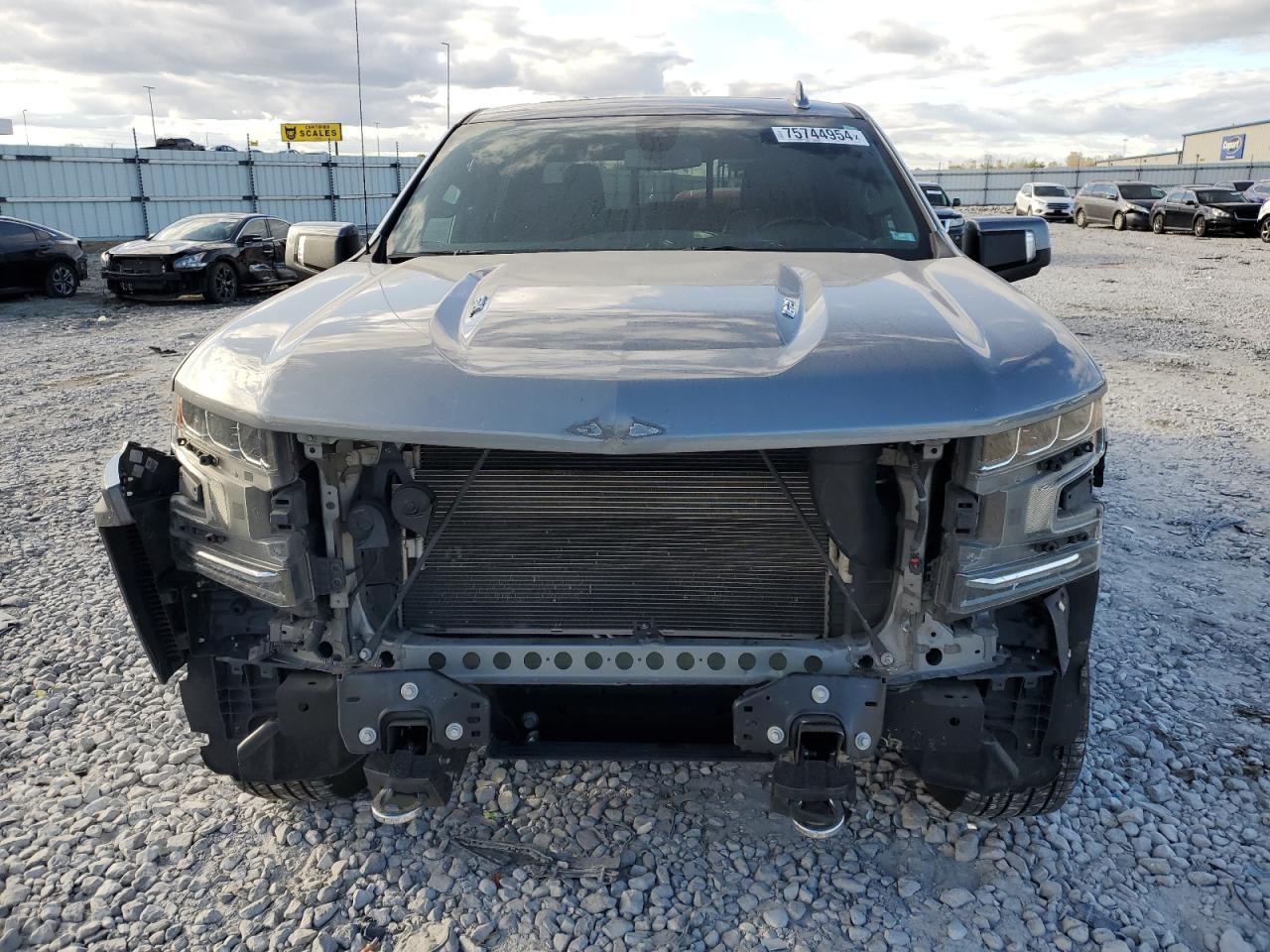 2019 Chevrolet Silverado - Image 5