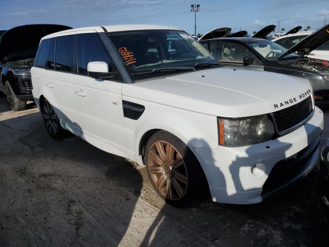2013 Land Rover Range Rover - Image 4