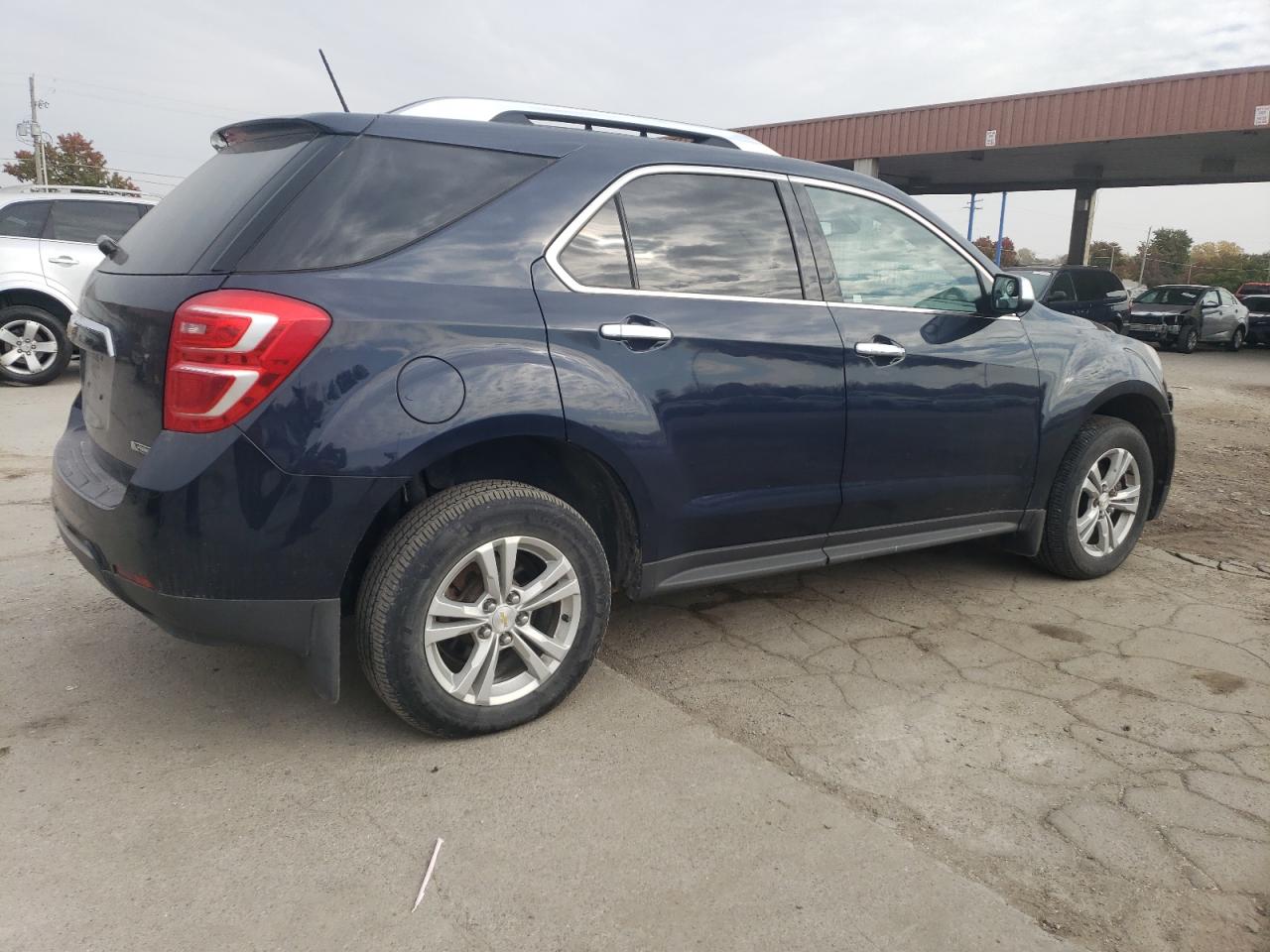2017 Chevrolet Equinox - Image 3