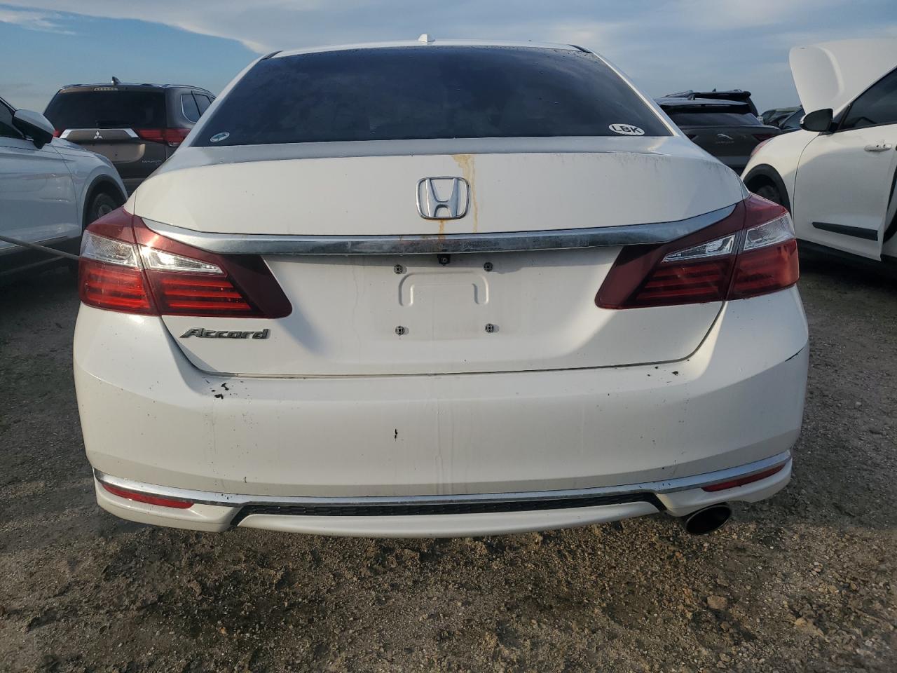 2016 Honda Accord Exl VIN: 1HGCR2F85GA161462 Lot: 75927294