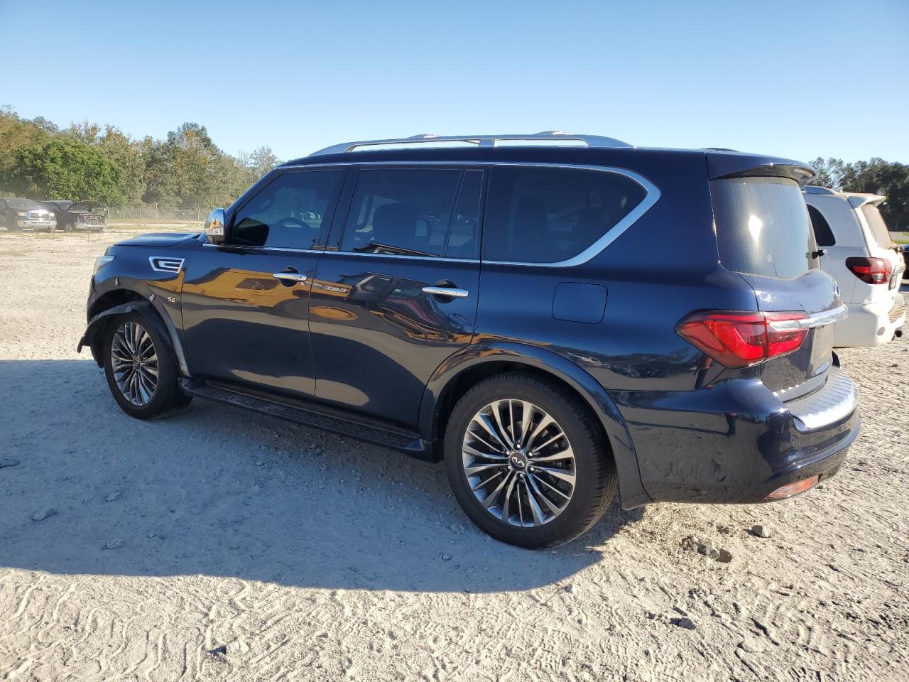 2019 Infiniti QX80 - Image 2