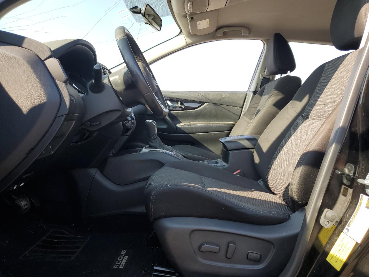 2018 Nissan Rogue - Image 7