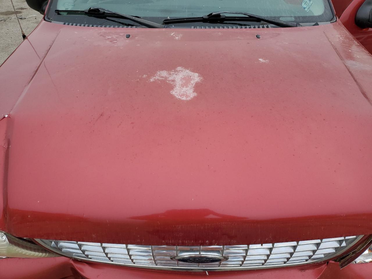 2005 Ford Explorer - Image 13