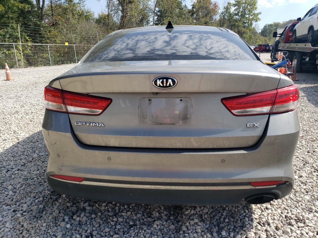 2017 Kia Optima Ex VIN: 5XXGU4L35HG134111 Lot: 74251444