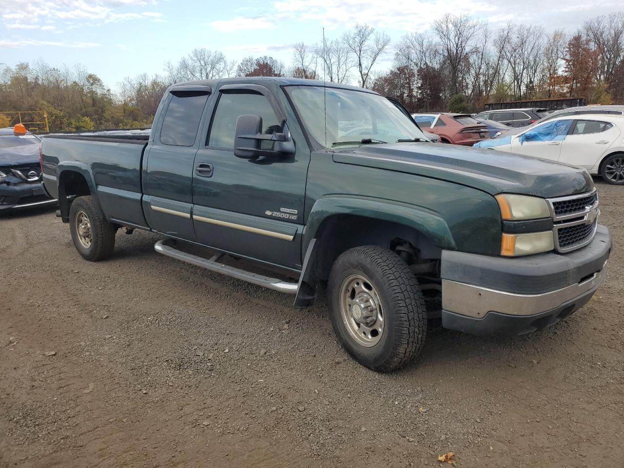 2006 Chevrolet Silverado - Image 4